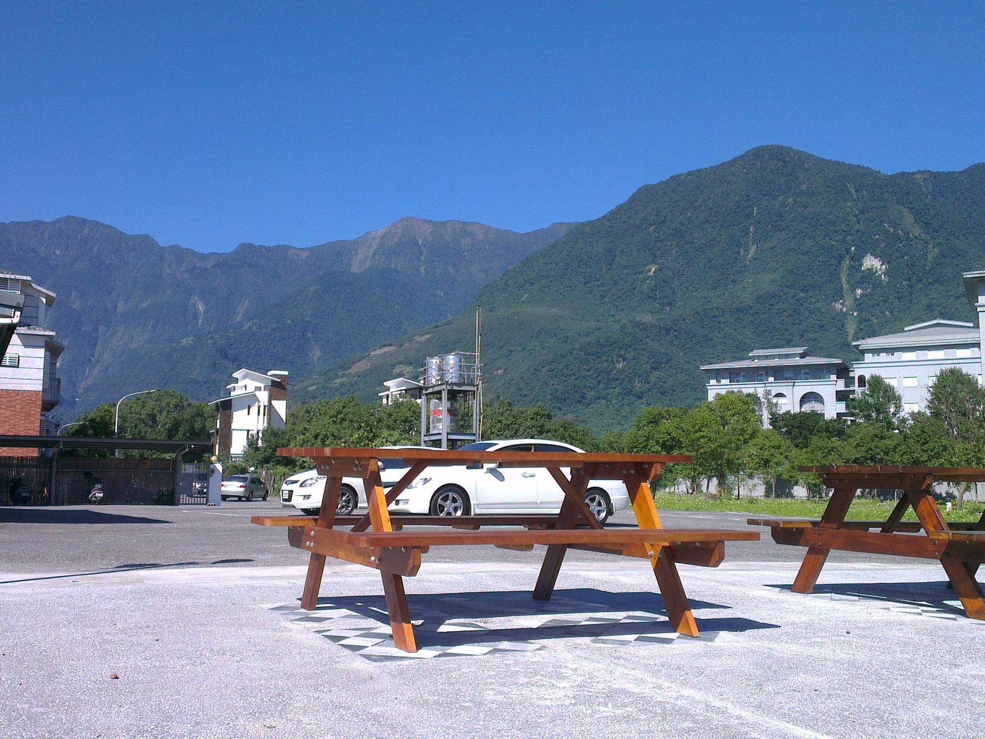 Oak Garden 旅館證號167 民宿證號1359 Hualien Buitenkant foto
